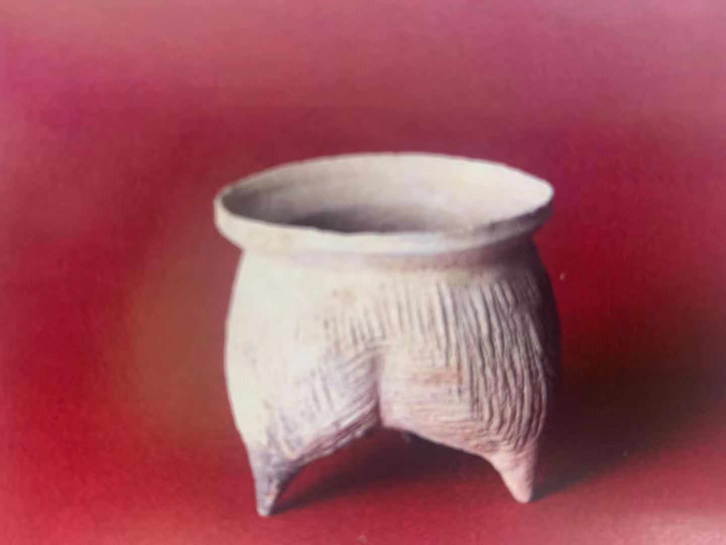 陶鬲 商 编号0441